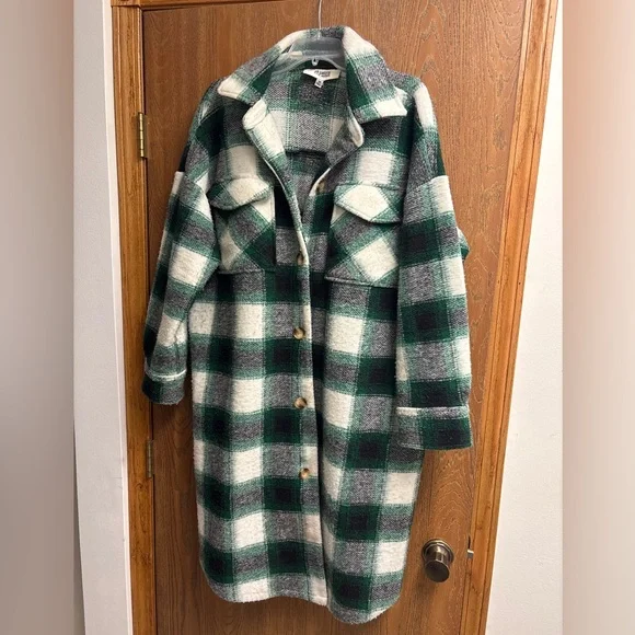 BB Dakota Green and White Plaid Teddy Jacket - Picture 1 of 3
